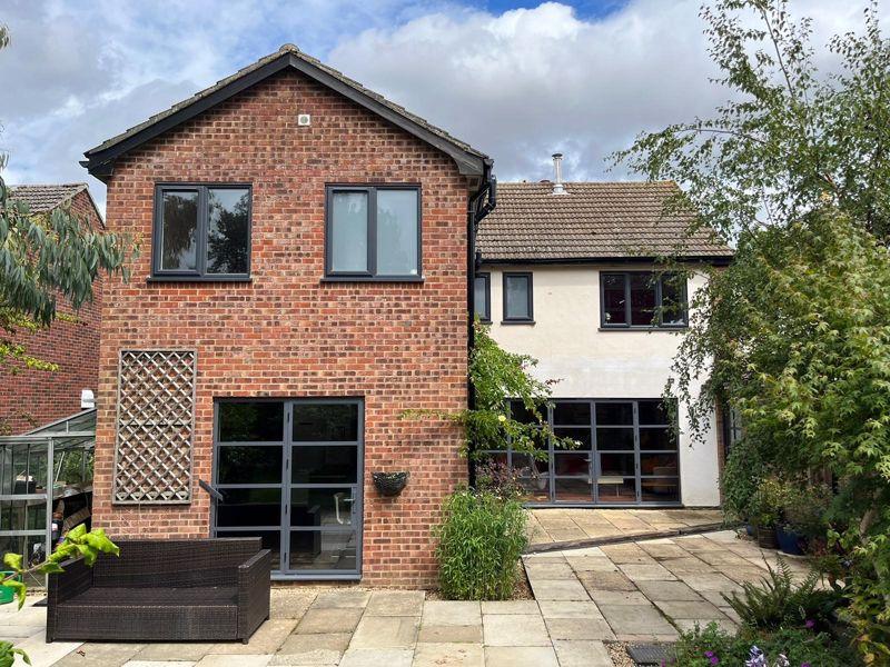 Perkins Way, Tostock 5 bed detached house for sale £625,000