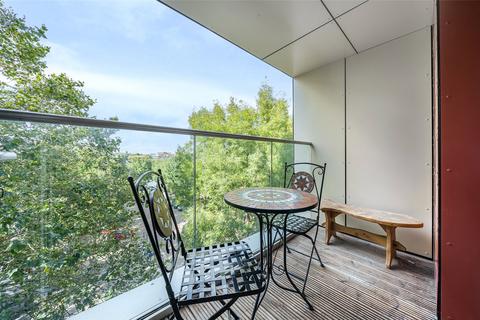 2 bedroom apartment to rent, Tavern Quay, Rope Street, Surrey Docks SE16