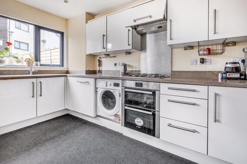 4 bedroom end of terrace house for sale - Cairns Place, Streatham
