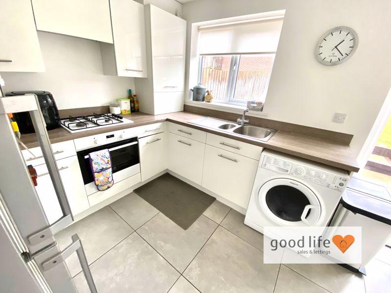 Woodham Drive, Sunderland SR2 3 bed semidetached house £170,000