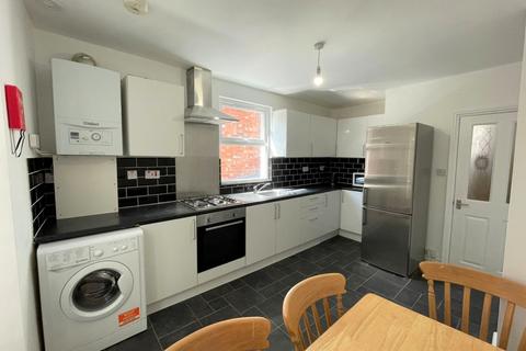 3 bedroom flat to rent, Blackhorse Lane, Walthamstow