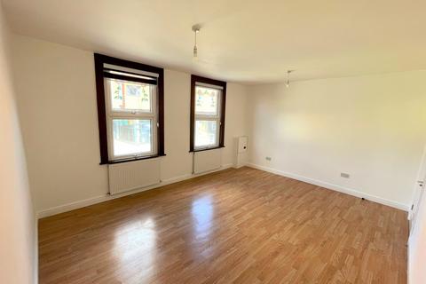 3 bedroom flat to rent, Blackhorse Lane, Walthamstow