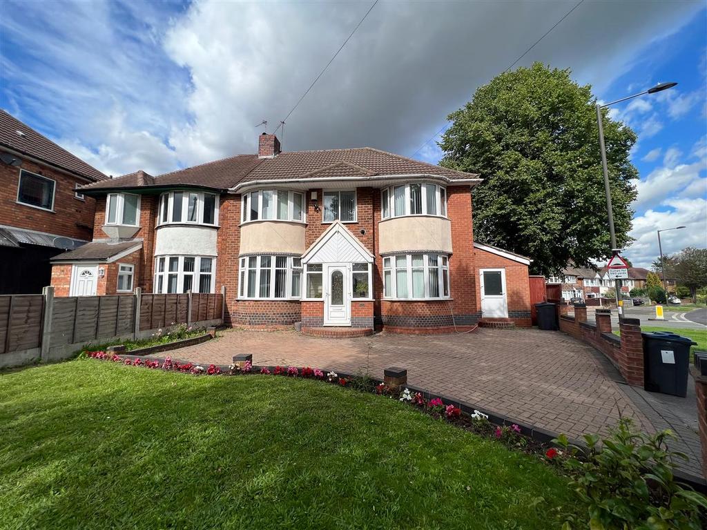 Yardley, Birmingham B26 5 bed semidetached house for sale £450,000