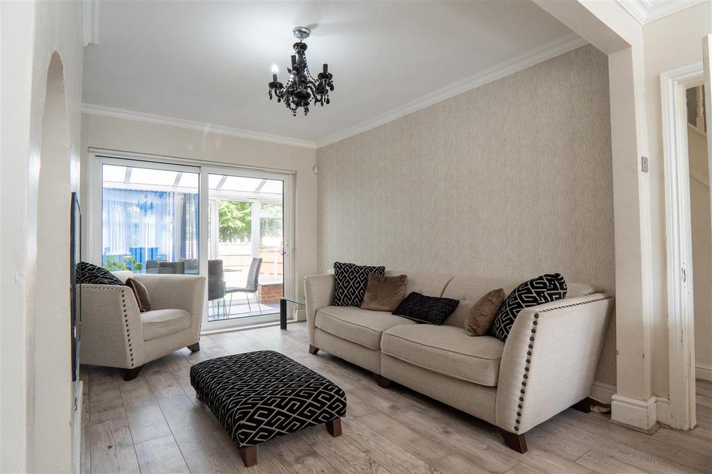 Yardley, Birmingham B26 5 bed semidetached house for sale £450,000