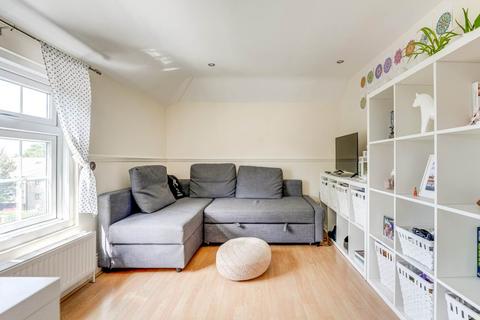 2 bedroom flat for sale - Kneesworth Street, , Royston