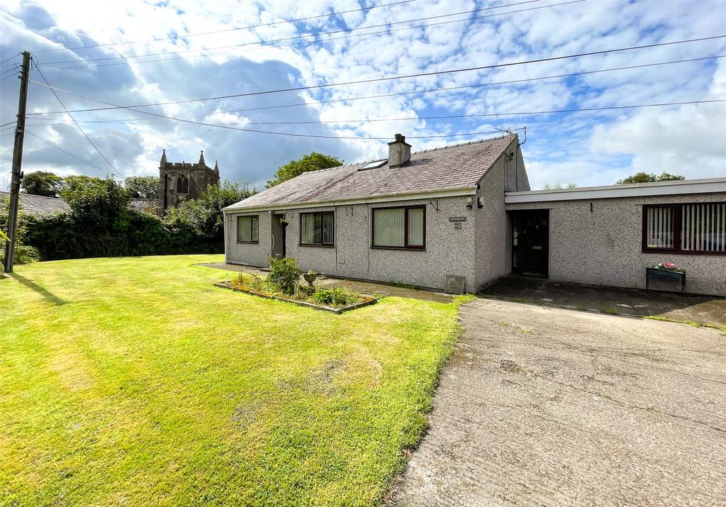 Dwyran, Llanfairpwll, Isle of Anglesey, LL61 5 bed bungalow for sale