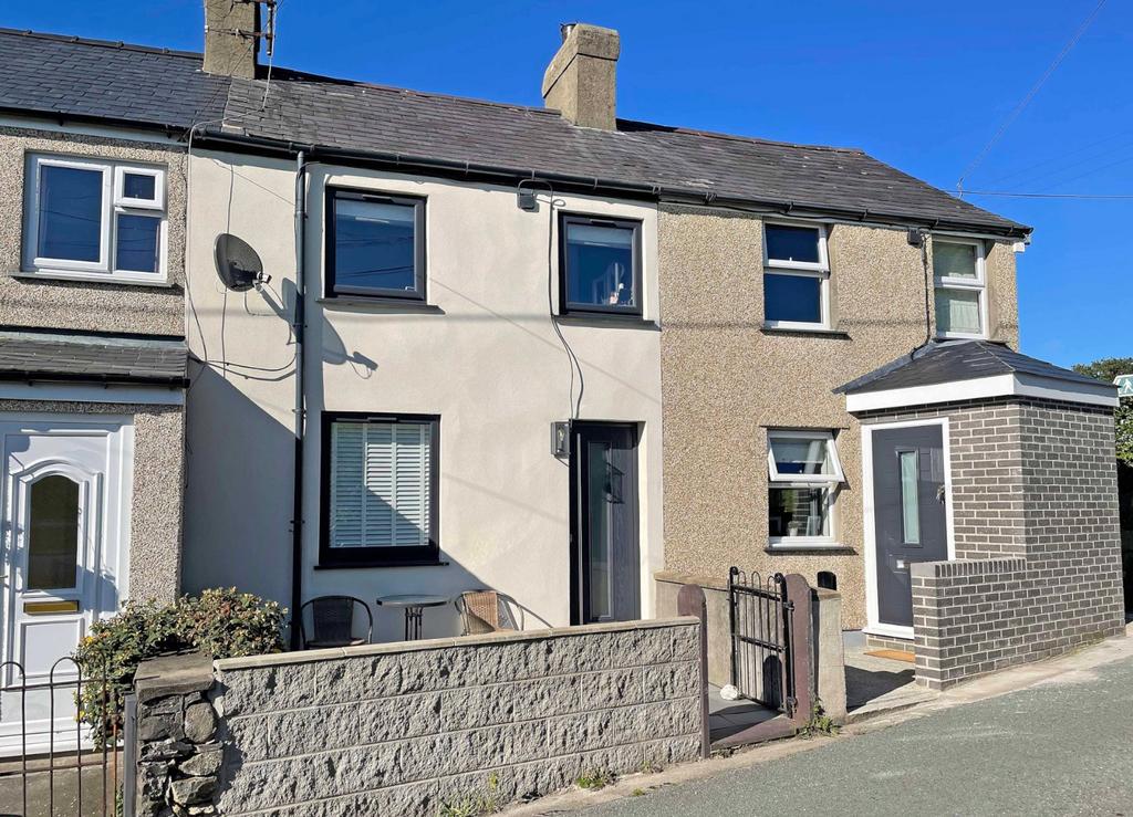Digbeth Terrace, Bontnewydd, Caernarfon, Gwynedd, LL54 2 bed terraced
