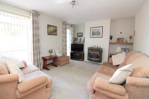 3 bedroom semi-detached house for sale - Newis Crescent, Clifton, Shefford, SG17