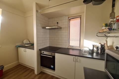 House share to rent, Queens Lane Muswell Hill Broadway N10 1DE