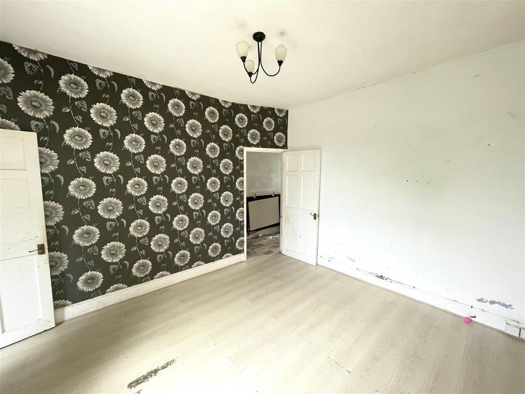 Carmarthen Road, Fforestfach, Swansea 3 bed end of terrace house for sale £85,000
