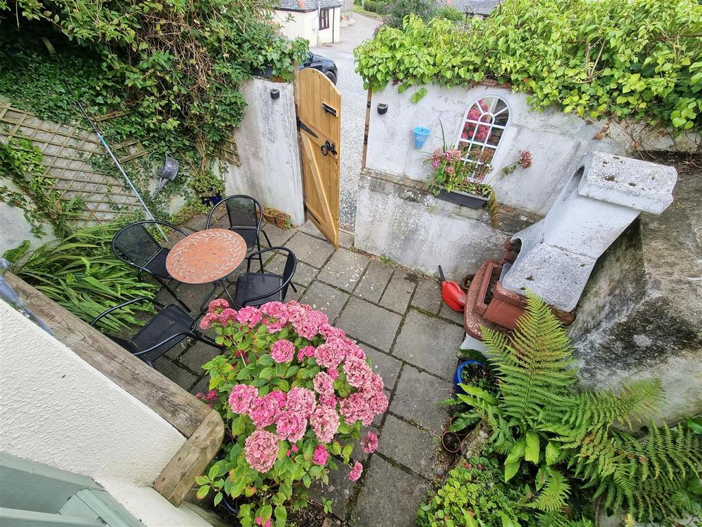 Courtyard garden.jpg