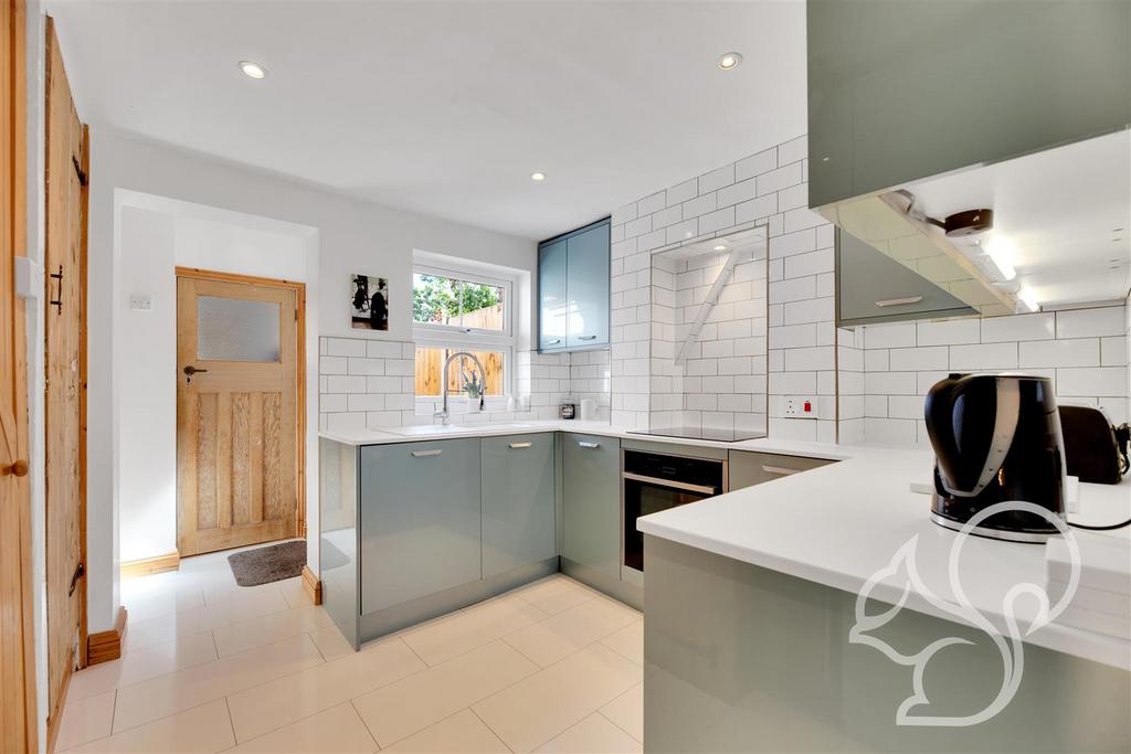 Kitchen One.jpg