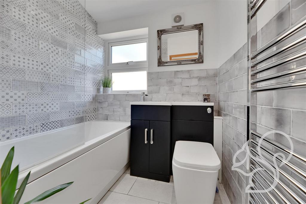 Family Bathroom.jpg