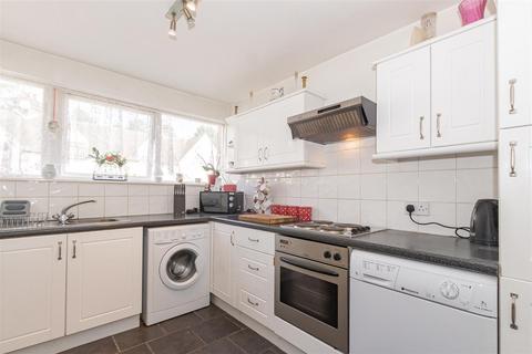 2 bedroom maisonette for sale, Green Place, Crayford, Kent