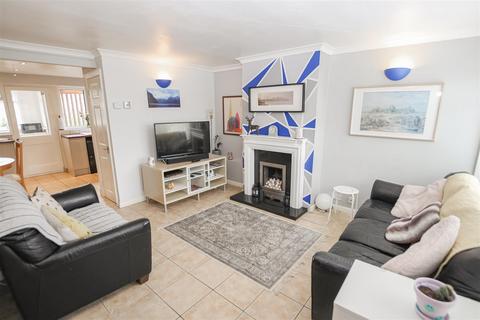 45 Mayplace Avenue, Dartford, DA1 4PQ