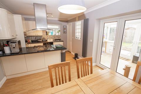 15 Bramley Place, Dartford, DA1 4NB