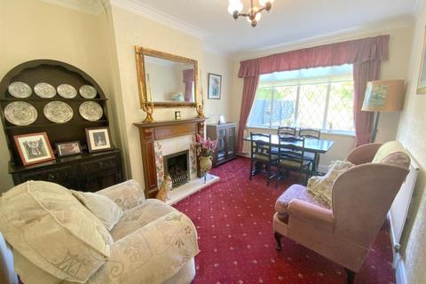 3 bedroom semi-detached house for sale, Queen Mary Avenue, Cleethorpes