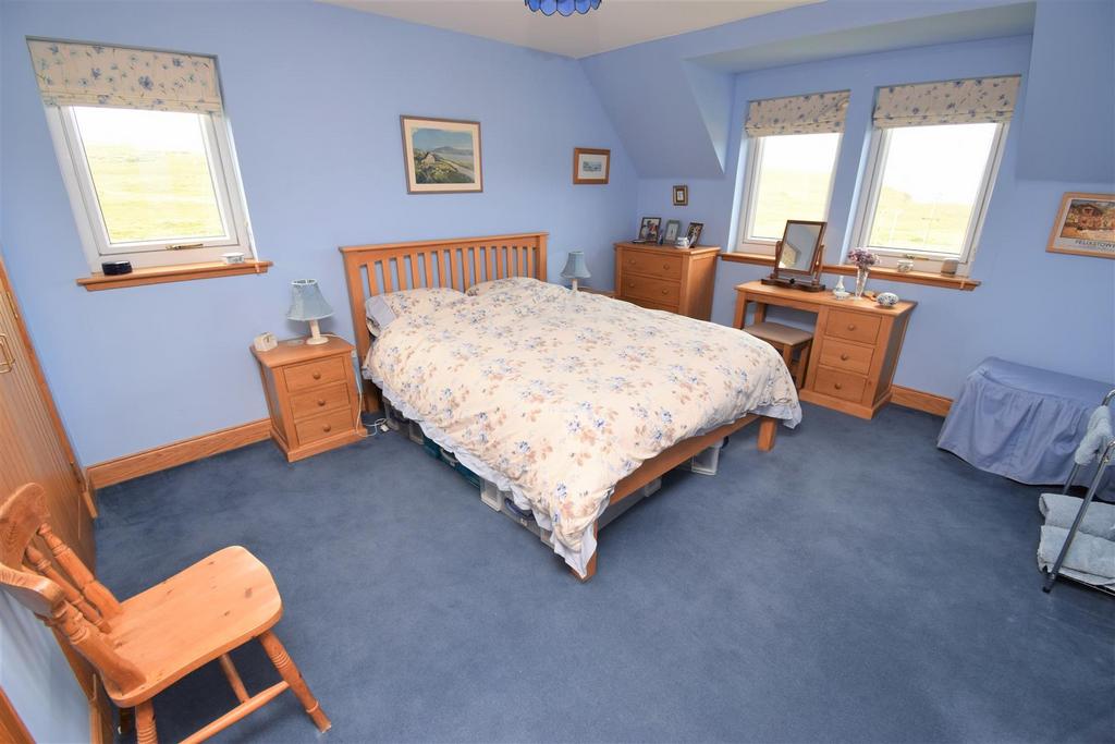 Bedroom two.jpg