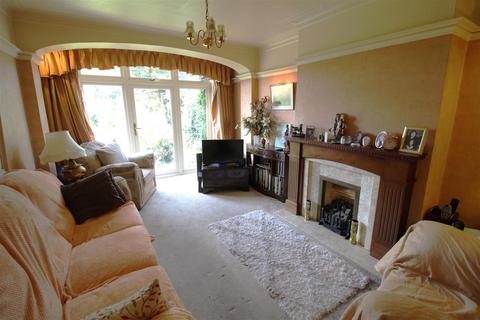 331 London Road, Ewell, Epsom, KT17 2DE
