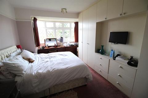 331 London Road, Ewell, Epsom, KT17 2DE