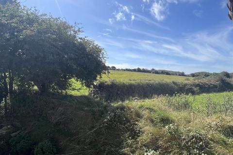 16 The Meadows, St Dennis, St Austell, PL26 8DR