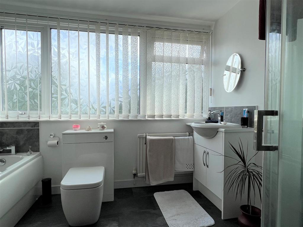 Family bathroom
