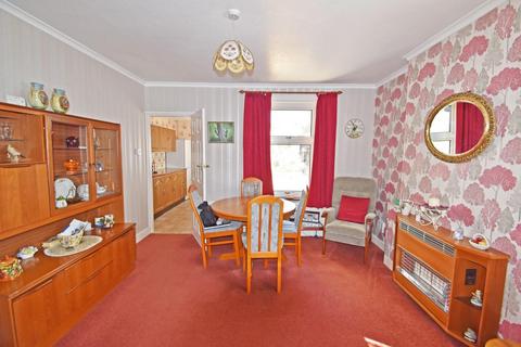 3 bedroom semi-detached house for sale, Faversham Road, Kennington, Ashford