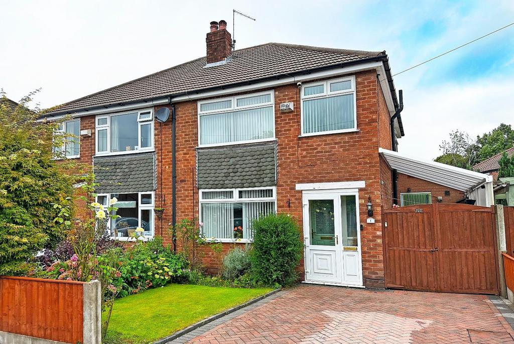 Wentworth Avenue, Timperley 3 bed semidetached house for sale £475,000