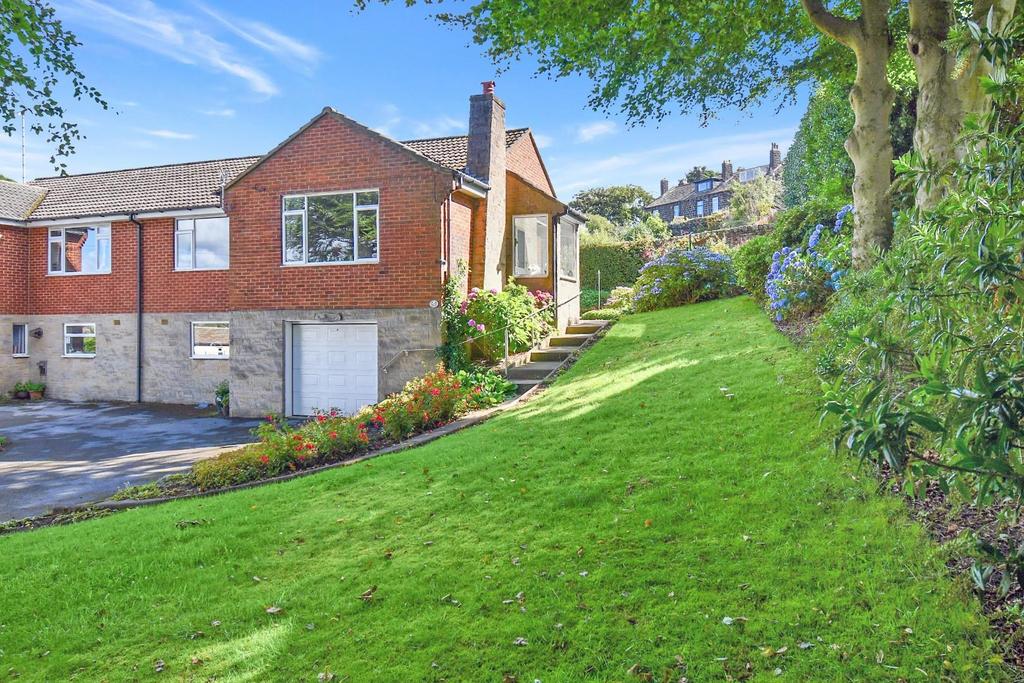 Otley Lane, Yeadon, Leeds 2 bed semidetached bungalow for sale £375,000