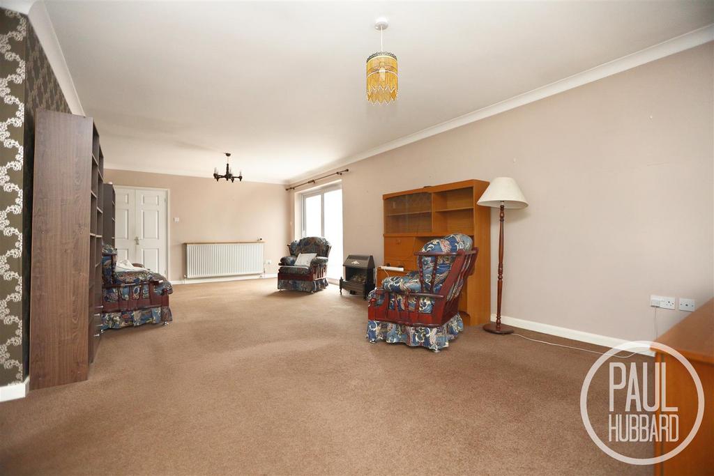 Oaklands, Framingham Earl, Norwich, NR14 3 bed detached bungalow for