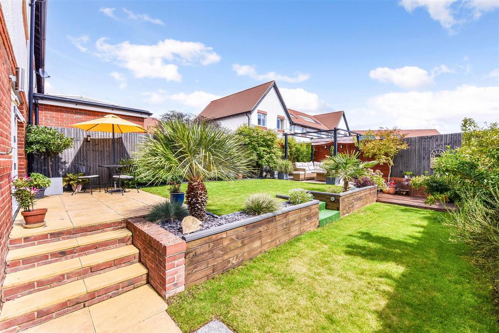 Sketch Ph2 4579577.jpg