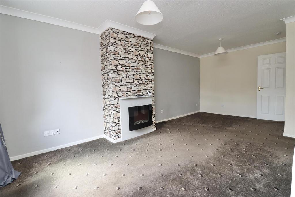 St. Johns Road, Stamford Bridge, York 2 bed semidetached bungalow for sale £215,000