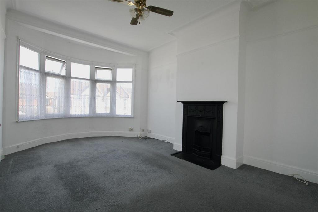 Surbiton Road, SouthendOnSea 1 bed flat £165,000