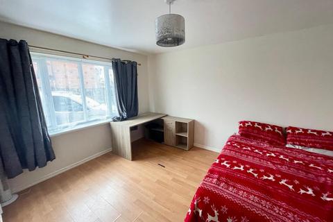 56 Ark Royal Close, Seaton Carew, Hartlepool, TS25 1DH