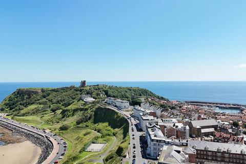 2 bedroom flat for sale, Queens Parade, Scarborough