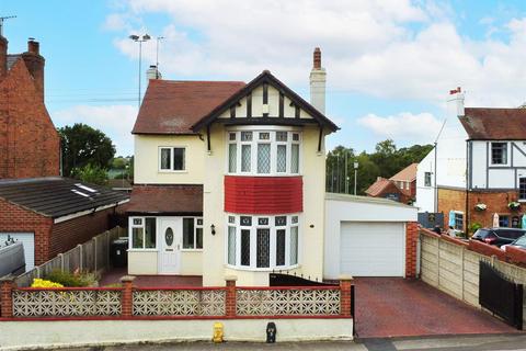 2 bedroom detached house for sale, Nottingham Road, Kimberley