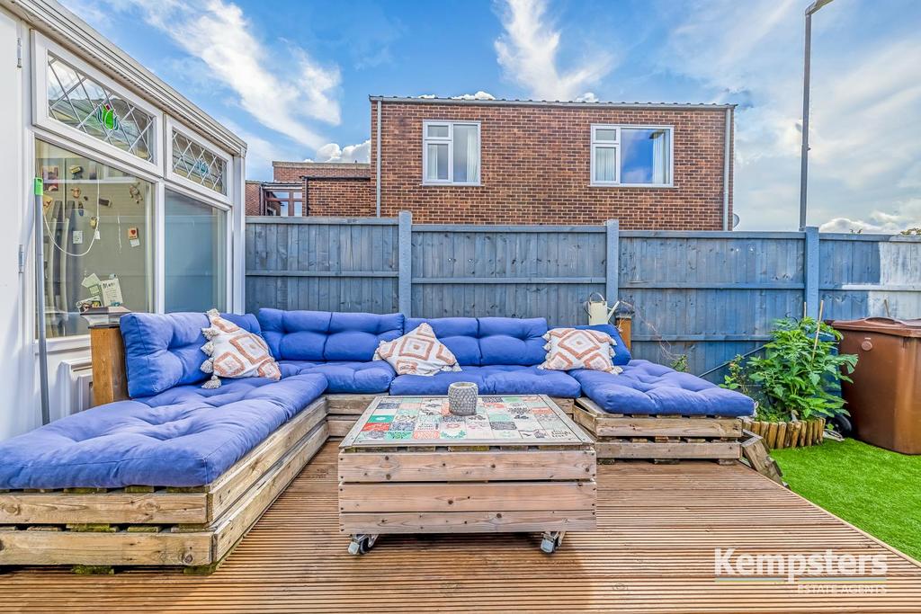 Rear Garden 5.jpg