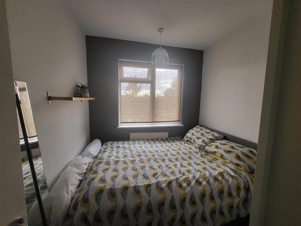 Bedroom.jpg