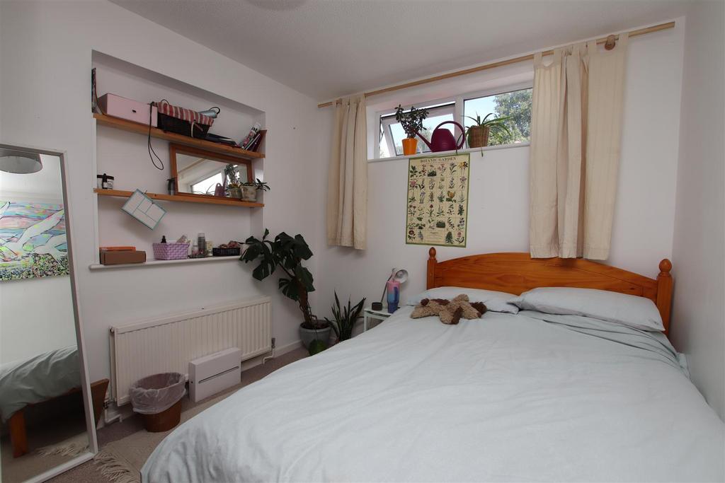 Bedroom 3.JPG