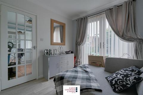 4 Beevers Road, Rotherham, S61 3BG