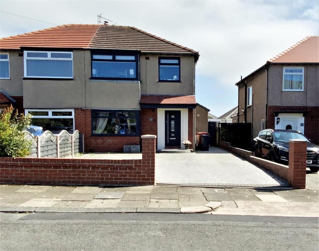 Hill Road, BarrowinFurness 3 bed semidetached house for sale £279,000