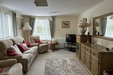 2 bedroom apartment for sale, Little Glen Road, Glen Parva, Leicester
