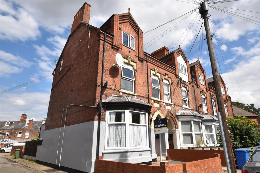 Marshfield Road, Goole 2 bed terraced house for sale £190,000