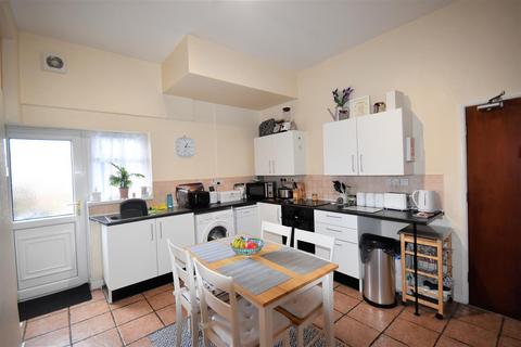 2 bedroom terraced house for sale, Marshfield Road, Goole