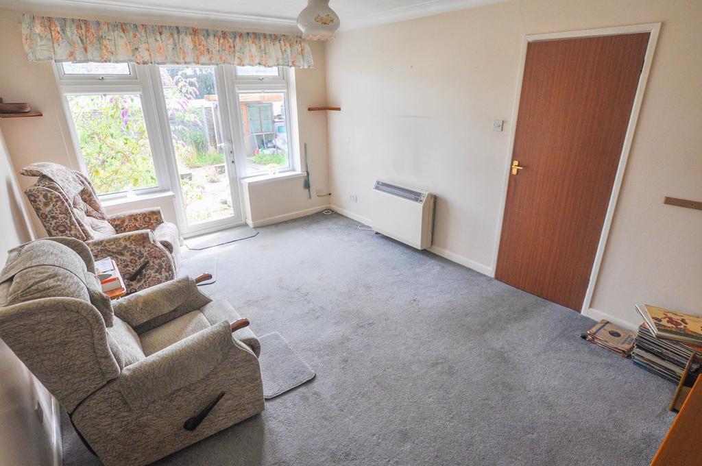 Coppice Avenue, Ferndown, BH22 2 bed semidetached bungalow for sale