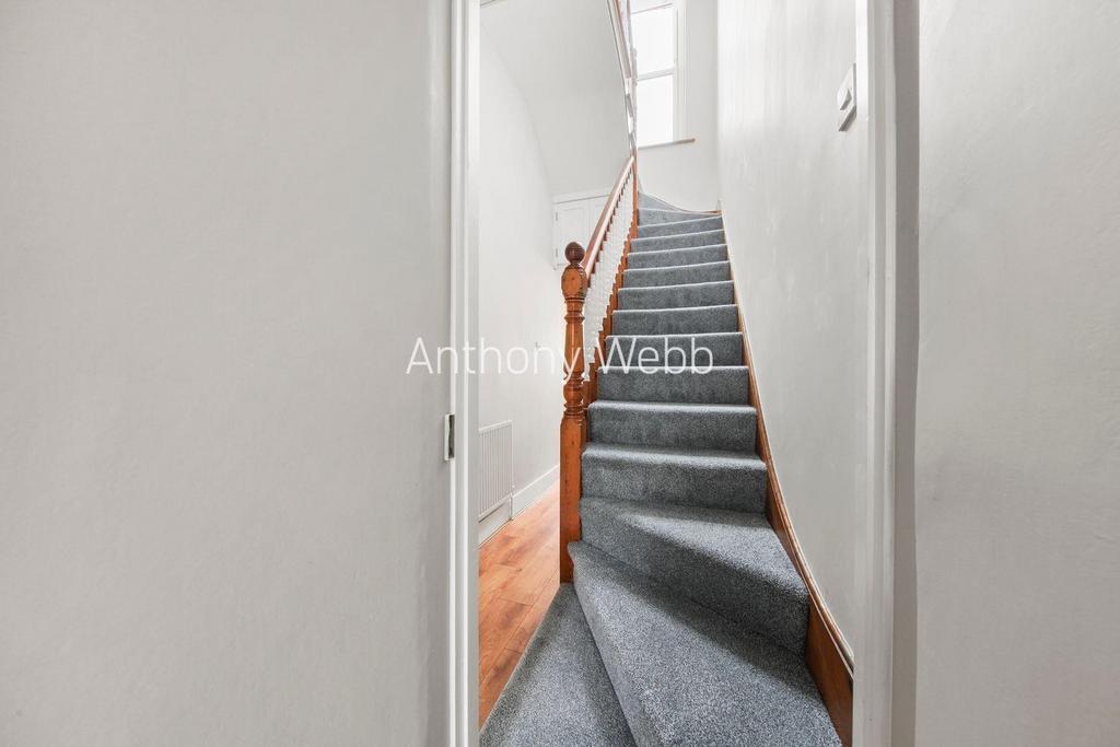 134 A Myddleton Road - x D9 WBKm SH6 Ie Cu Cqp4 OJ.jpg