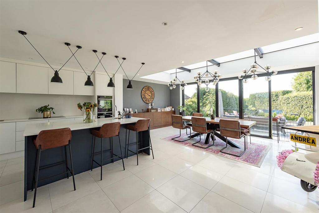 Hammondswick, Harpenden 5 bed detached house for sale £1,750,000