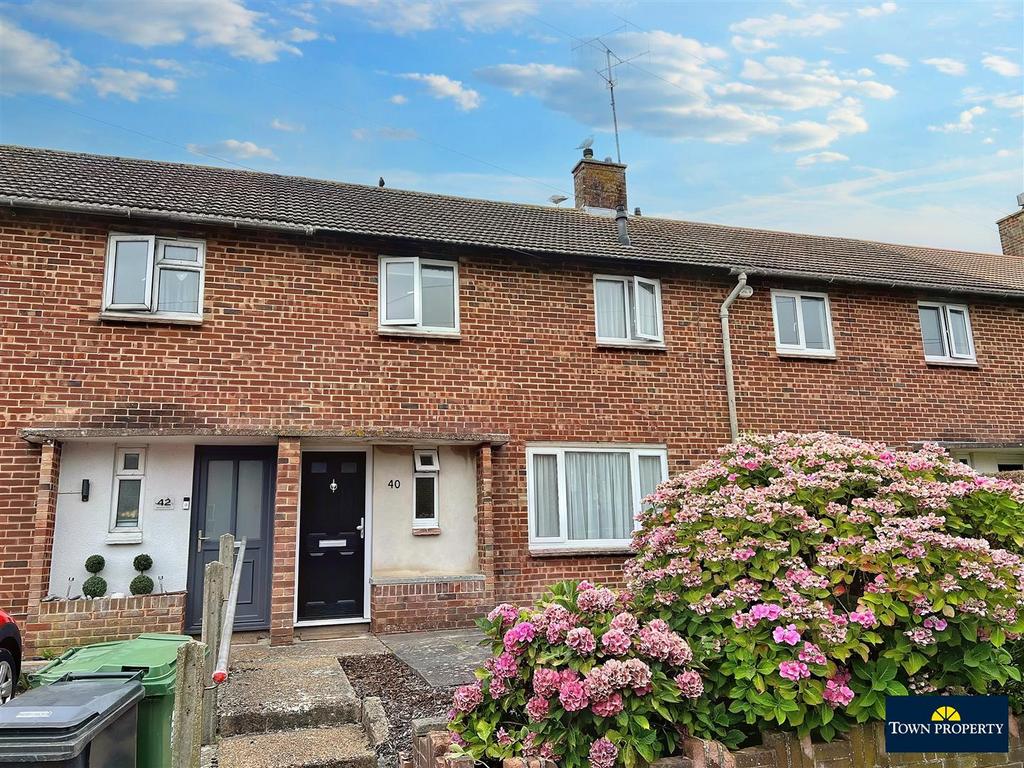 Rockhurst Drive, Eastbourne 2 bed terraced house £270,000