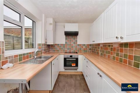 2 bedroom terraced house for sale - Beltring Road, Eastbourne