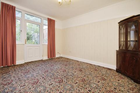 66 Crawshaw Grove, Sheffield, S8 7EB
